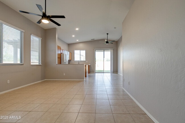 Building Photo - 4402 E Creosote Dr