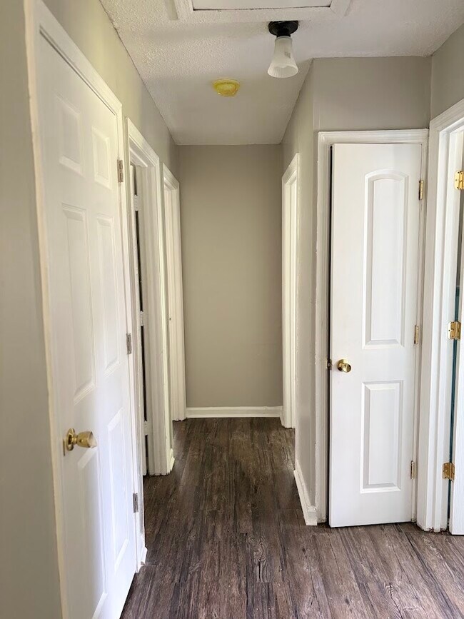 Building Photo - 209 Morningside Dr