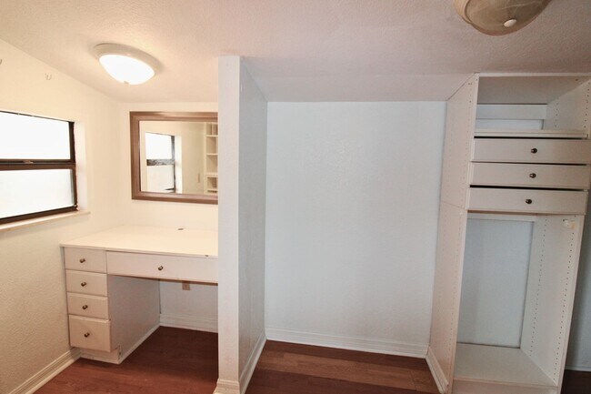 Building Photo - Stunning 3-Bed, 2-Bath Spanish-Inspired Custom Home with Elegant Gardens & Fountains