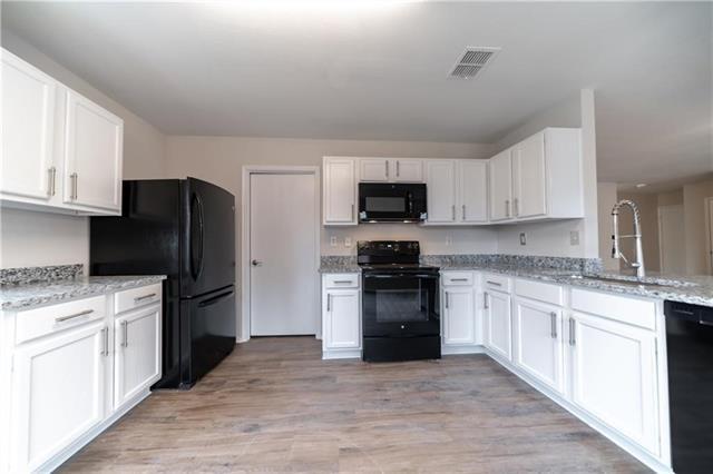 Building Photo - 2505 Pecan Dr