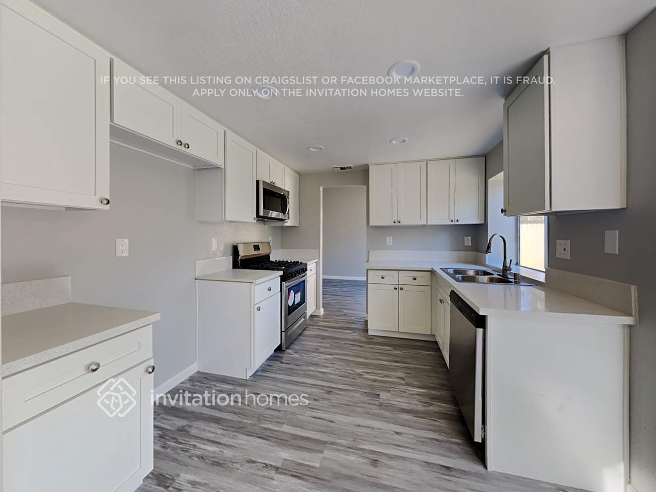 Building Photo - 8150 Great House Way