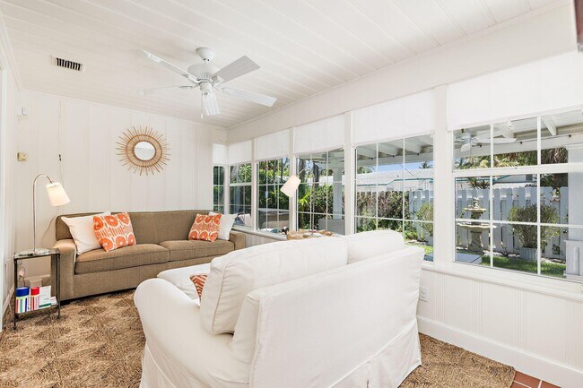 Building Photo - 210 Monceaux Rd