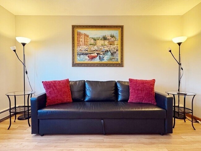 Building Photo - 6 Norumbega Terrace