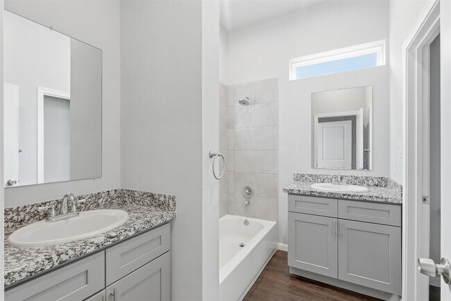 Building Photo - 4937 Ambient Dr