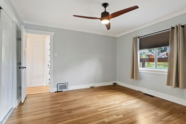 Building Photo - 1638 S