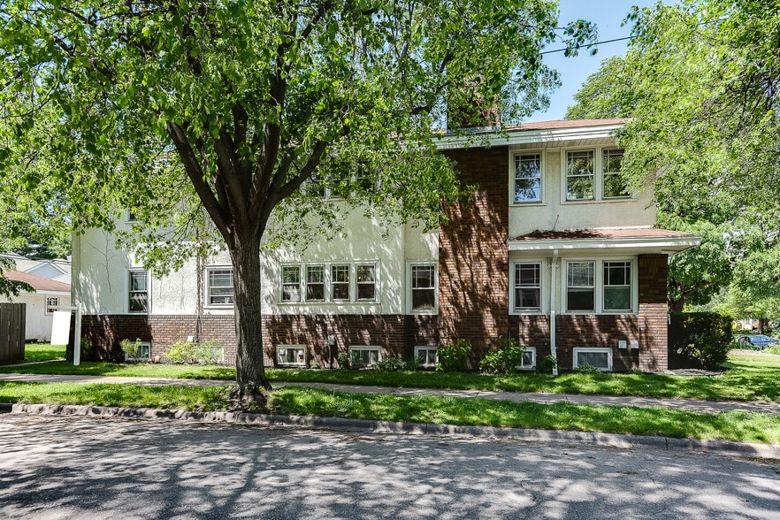 side view along 47th - 4656 Bryant Ave S