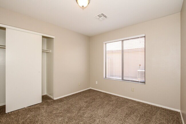Building Photo - 13221 W Acapulco Ln