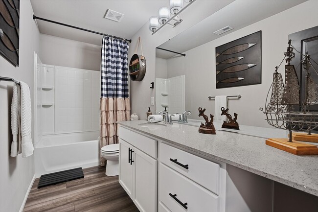 Building Photo - Luxury 4BR Home in North Lacey with A/C, D...