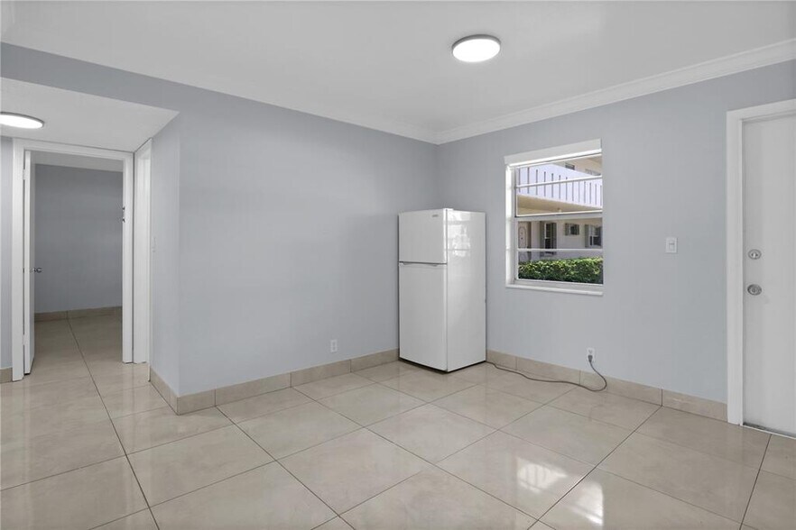 Building Photo - 4100 N 58th Ave