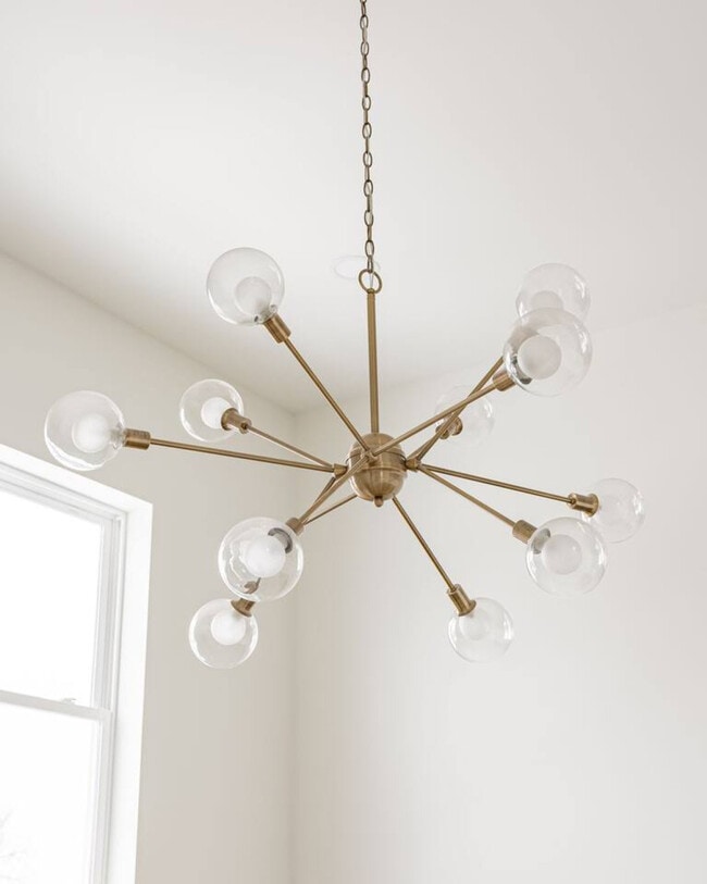 Building Photo - 35 Keystone Ave