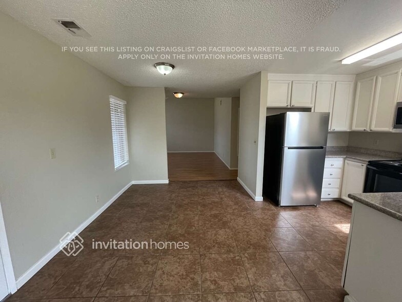 Building Photo - 3442 Chandler Cir