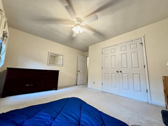 Building Photo - Be Home For The Holidays! Fabulous 4-Bedroom Home w/2-Car Attached Garage! Pet Friendly - Screene...