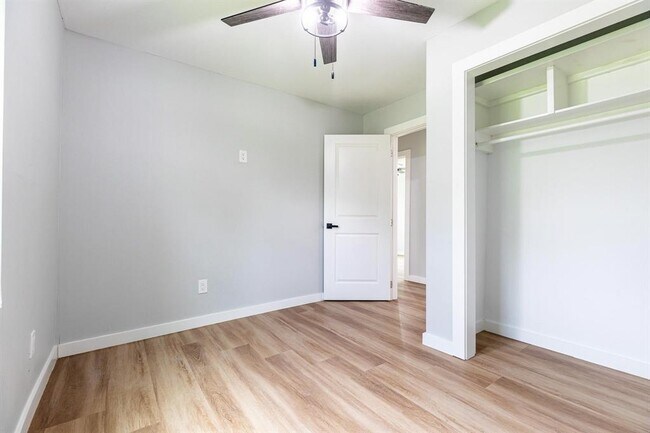 Building Photo - 9529 Fairland Dr
