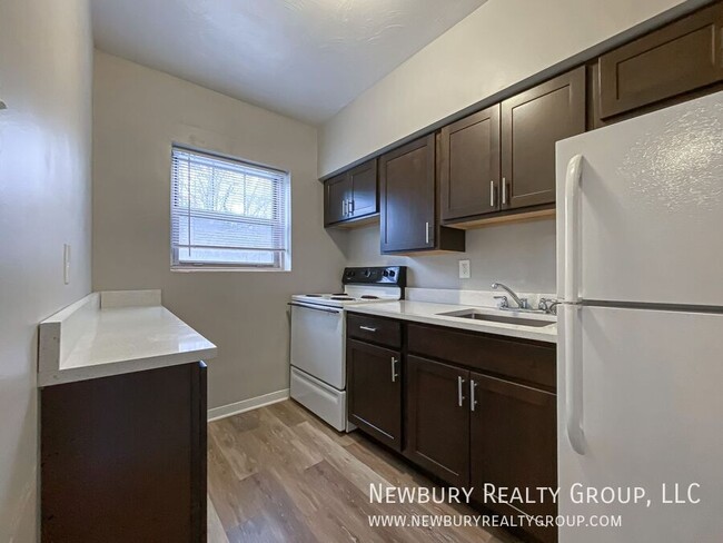 Building Photo - Welcome to WestWood Apartments: Your 2 Bed...