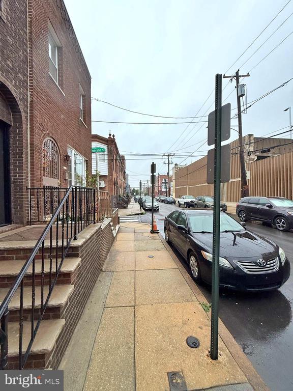 Primary Photo - 2323 S 13th St