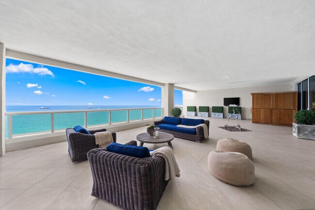 Building Photo - 101 S Fort Lauderdale Beach Blvd