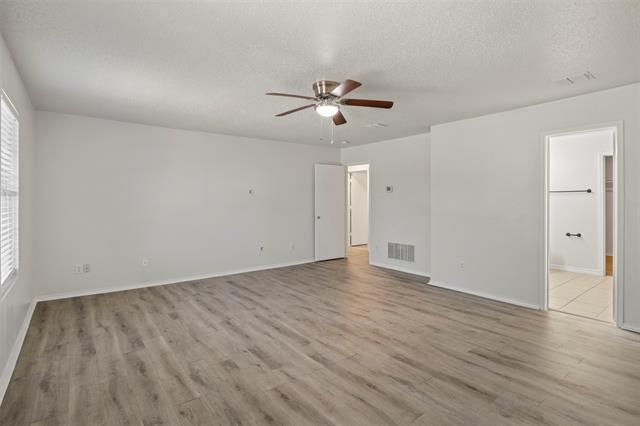 Building Photo - 4607 Green Meadow Dr