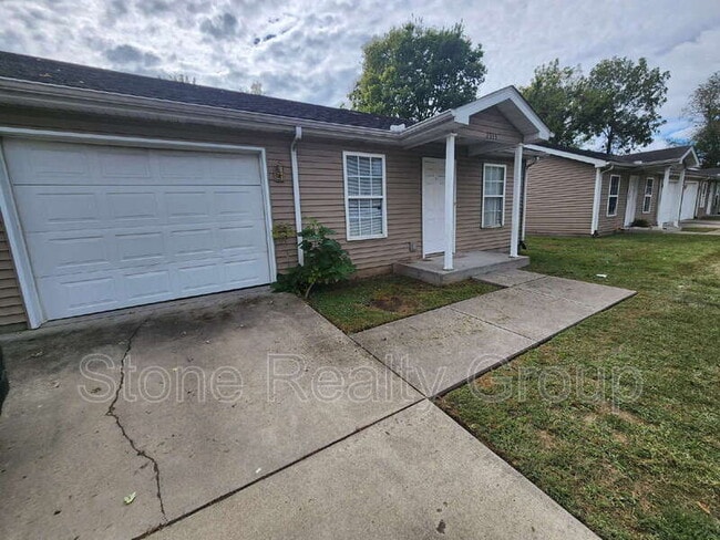 Primary Photo - 2335 Patrick St
