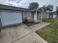 Building Photo - 2335 Patrick St