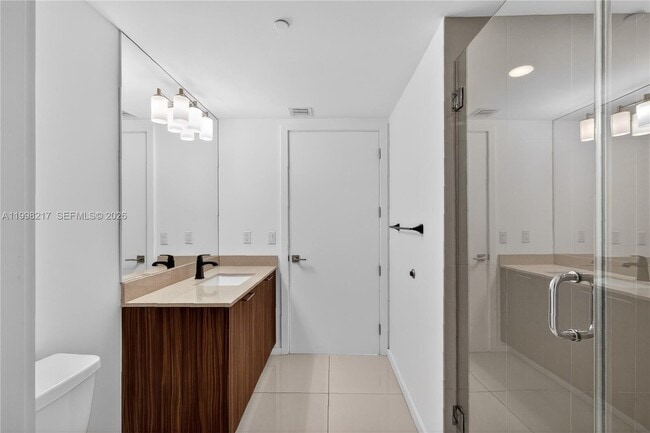 Building Photo - 5252 NW 85th Ave