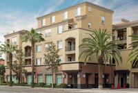 Building Photo - Pinnacle at Fullerton