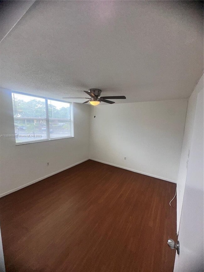 Building Photo - 1800 SW 81st Ave