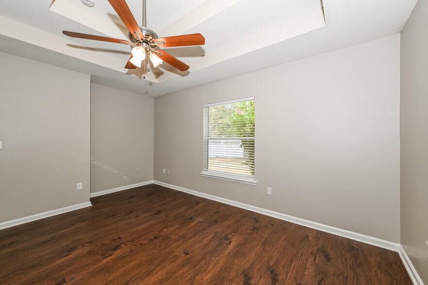 Building Photo - 3954 Pebble Brooke Circle South