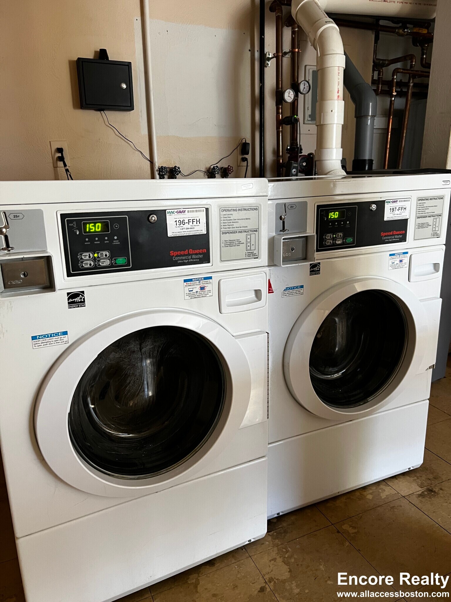 Building Photo - 32 Gordon St