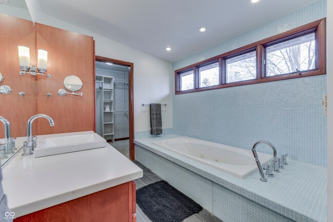 Building Photo - 111 McClellan Rd