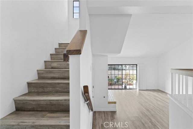 Building Photo - 9 Moon Shadow