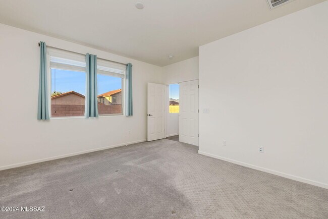 Building Photo - 11415 E Glowing Sunset Dr