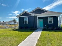 Building Photo - SPECIAL- 1 month free!! Brand new home wit...