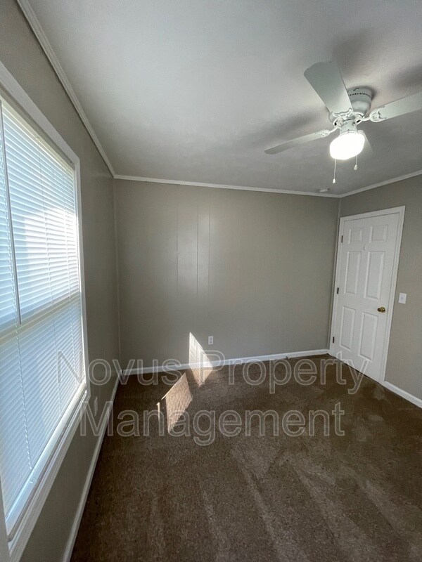 Building Photo - 40 Gees Ln