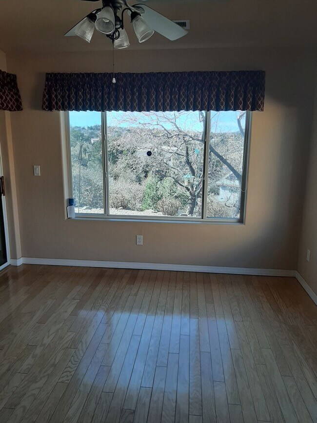 Building Photo - Beautiful 3 Bedroom Home located in Prescott