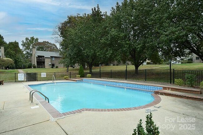 Building Photo - 411 Mallard Head Pl