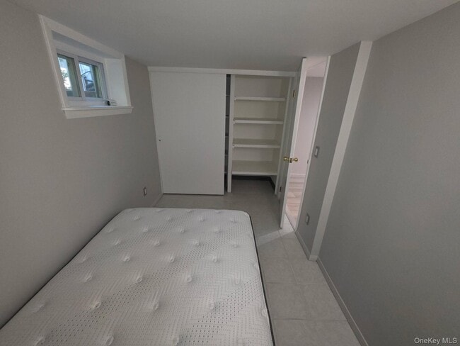 Building Photo - 1260 Little Neck Ave
