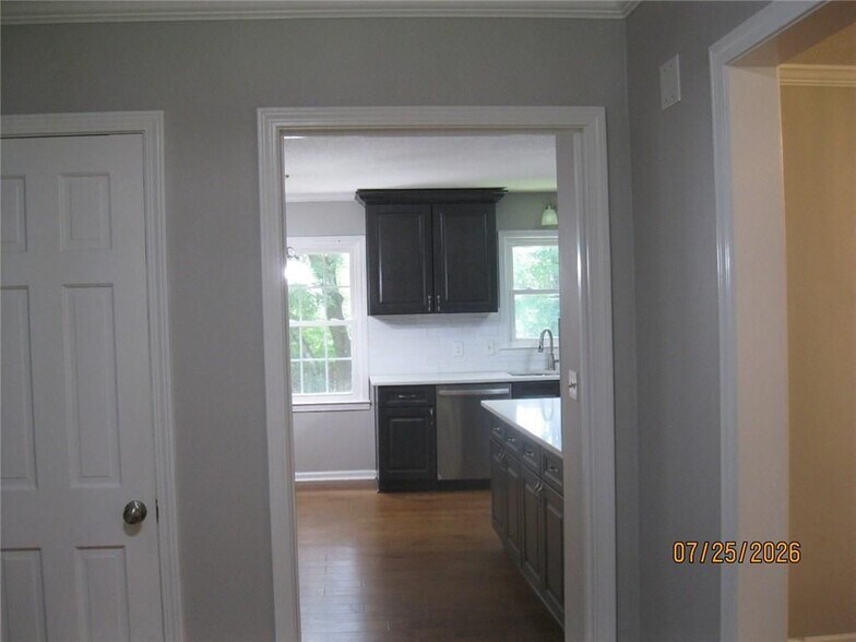 Building Photo - 5159 Stratham Dr
