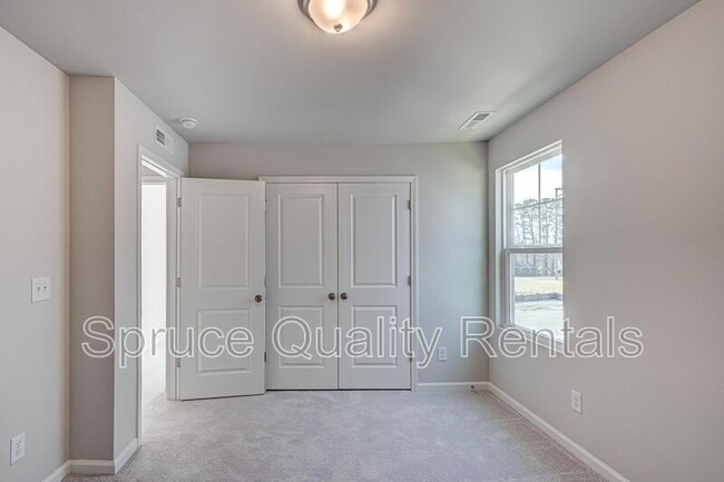 Building Photo - 712 Spoonbill Trl