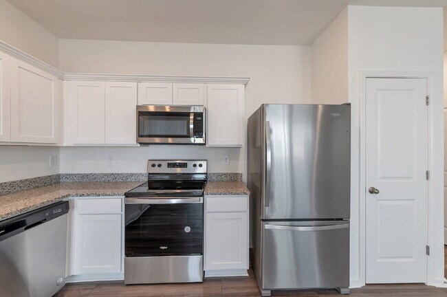 Building Photo - Lovely 3/2 in Cartersville, brand new construction!