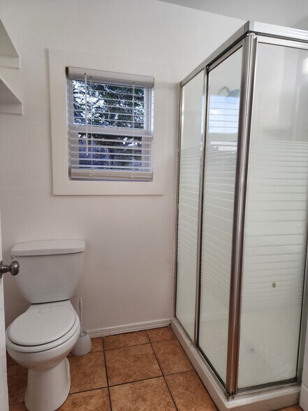 Bathroom - 7475 Cherokee Trail