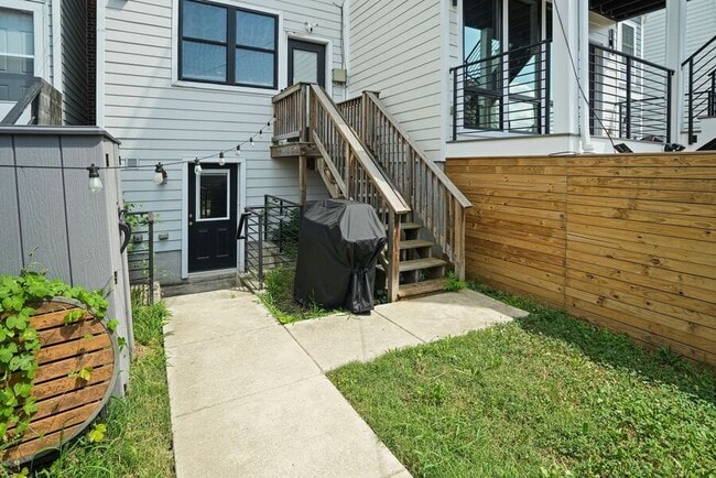 Building Photo - 2630 4th St NE