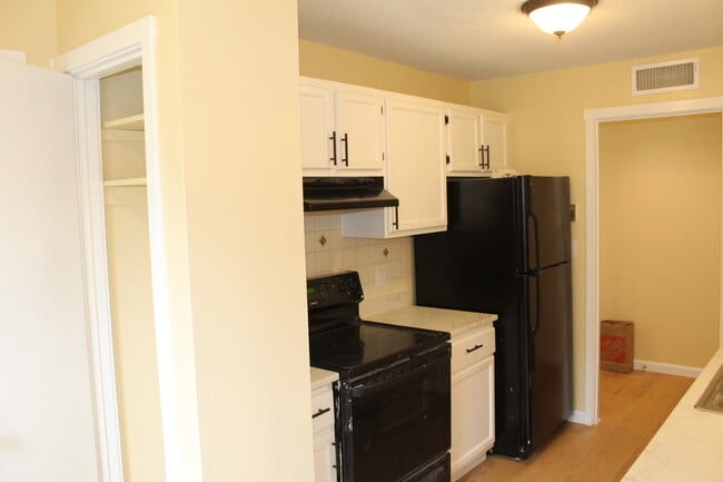 Building Photo - 94 Mallard Dr