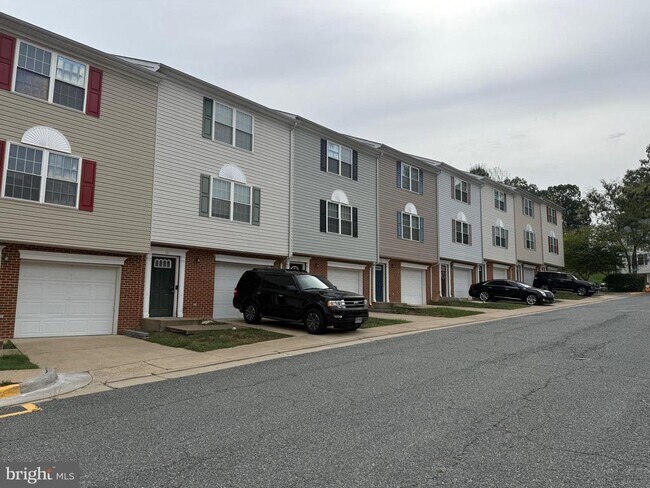 Building Photo - 10 Belladonna Ln