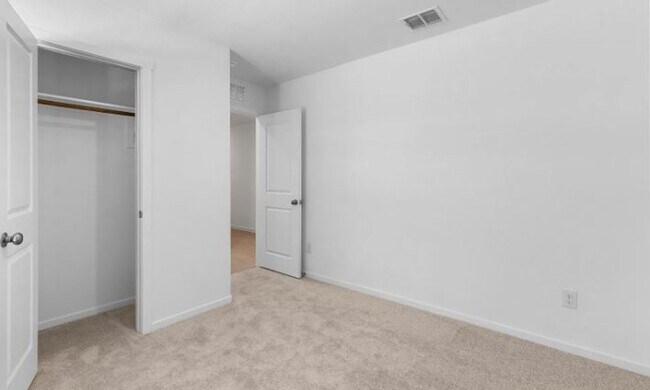 Building Photo - 3714 Chambray Dr