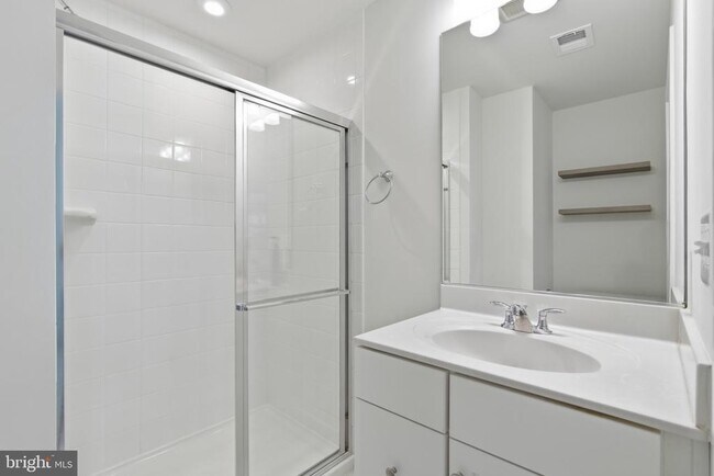 Building Photo - 2389 Liberty Lp