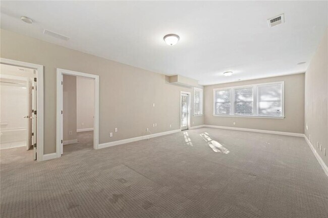Building Photo - 5826 Riverstone Cir