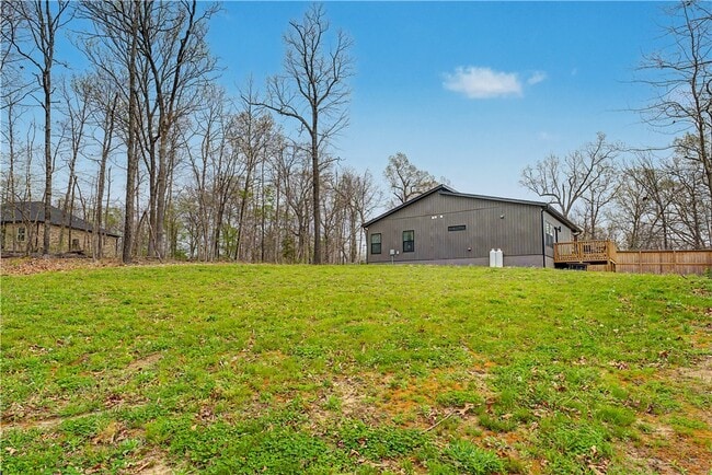 Building Photo - 20 Kentallen Ln