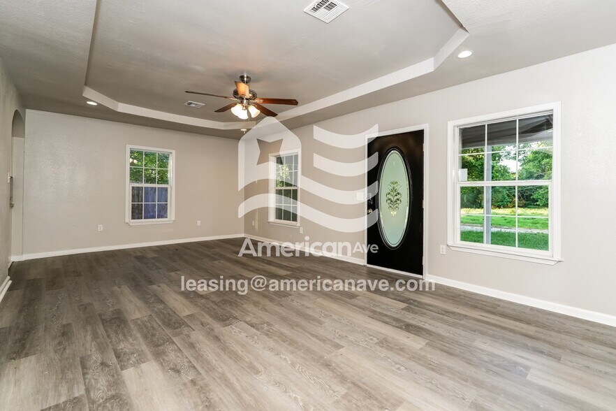 Building Photo - 1868 N Madison Pl