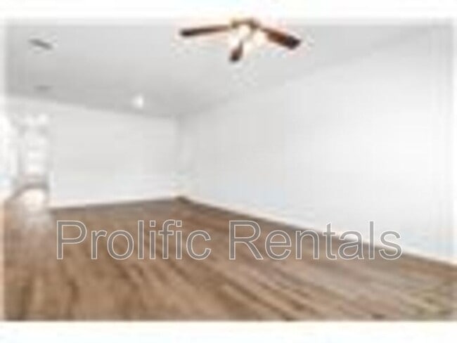 Building Photo - 3509 Abraham Dr