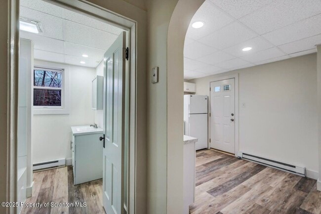 Building Photo - 144-144 Market St